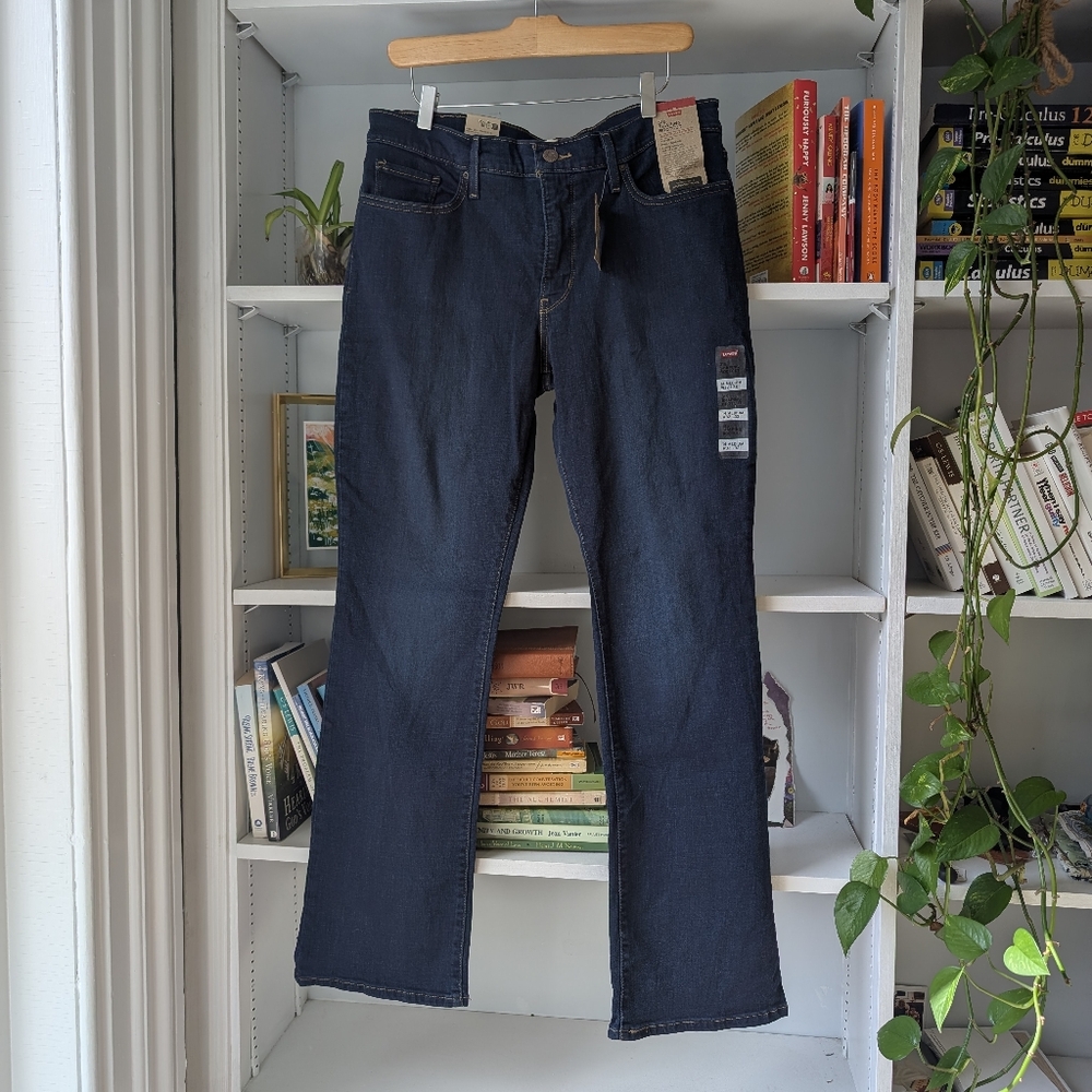 NWT Levi's Women's 315 Shaping Bootcut Jeans Dark Blue Size 14 Medium 32x32 - Picture 3 of 13